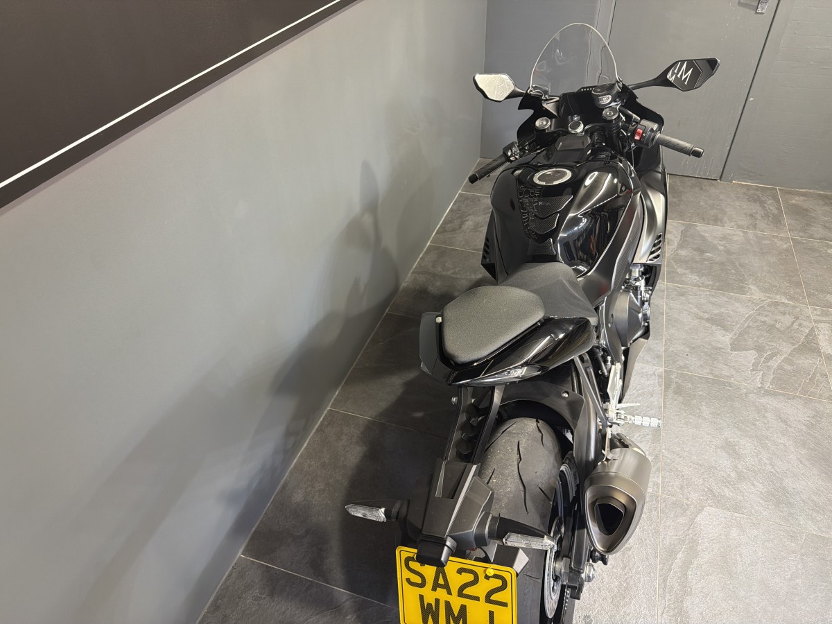 Used Honda CBR 1000 ST-L FIREBLADE WITH ONLY 680 MILES FROM N 2022 for sale - 78446121: Photo 11