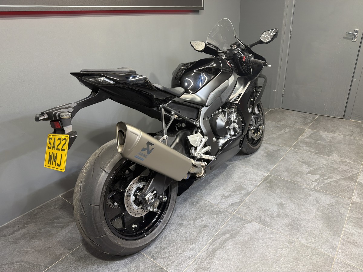 Used Honda CBR 1000 ST-L FIREBLADE WITH ONLY 680 MILES FROM N 2022 for sale - 78446121: Photo 4