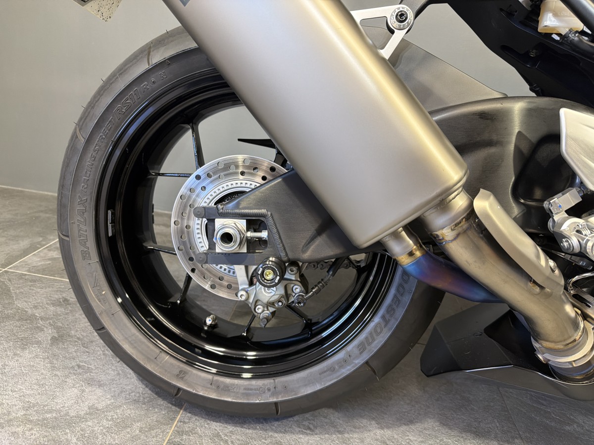 Used Honda CBR 1000 ST-L FIREBLADE WITH ONLY 680 MILES FROM N 2022 for sale - 78446121: Photo 6