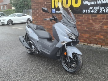 Used SYM JOYMAX Z+300 undefined for sale - bike-78393385: Photo