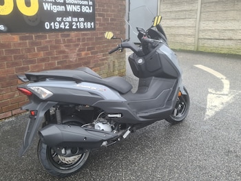 Used SYM JOYMAX Z+300 undefined for sale - bike-78393385: Photo