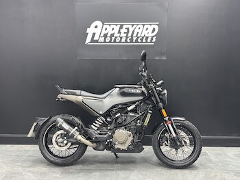Used Husqvarna SVARTPILEN 401 2022 for sale - bike-78579152: Photo