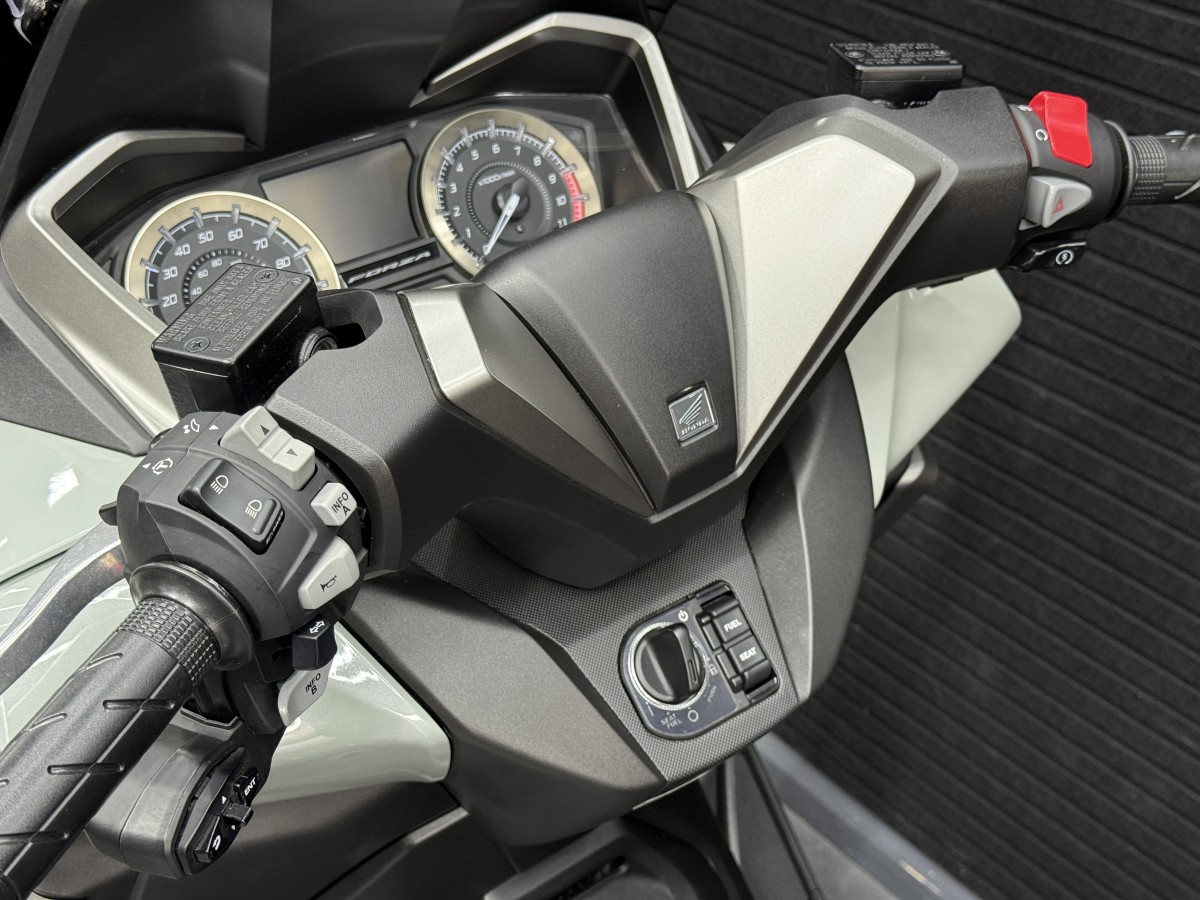 Used Honda Forza 350 2022 for sale - 78393588: Photo 7