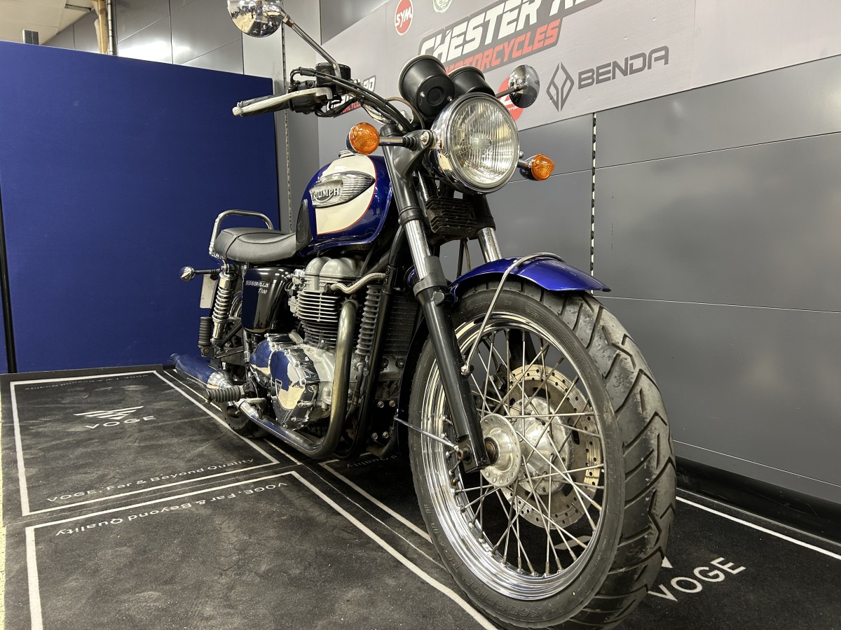 Used Triumph Bonneville T100 2003 for sale - 78393817: Photo 2
