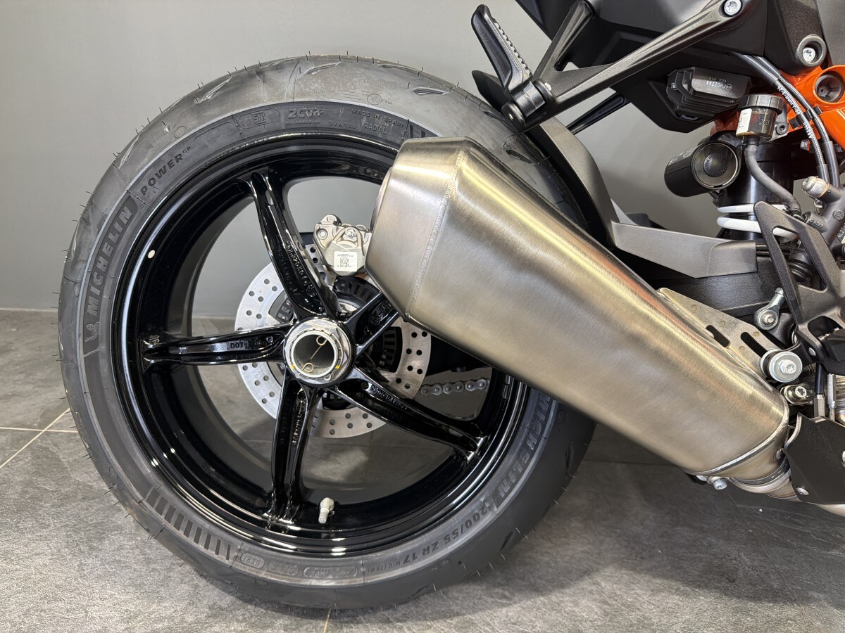 Used KTM 1390 SUPERDUKE R EVO ORANGE ONLY for sale - 78394567: Photo 6