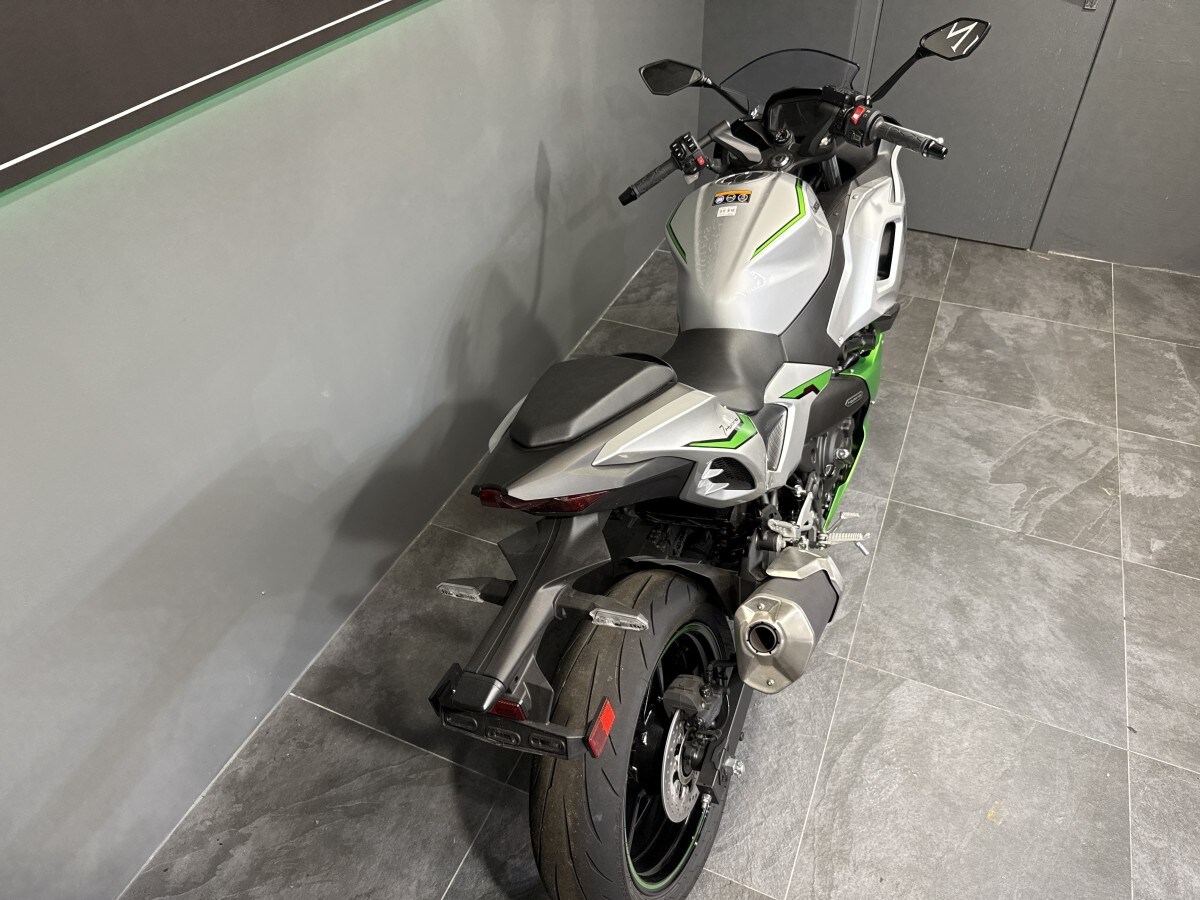 Used Kawasaki NINJA 7 HYBRID CX500ARFNN for sale - 78394257: Photo 10