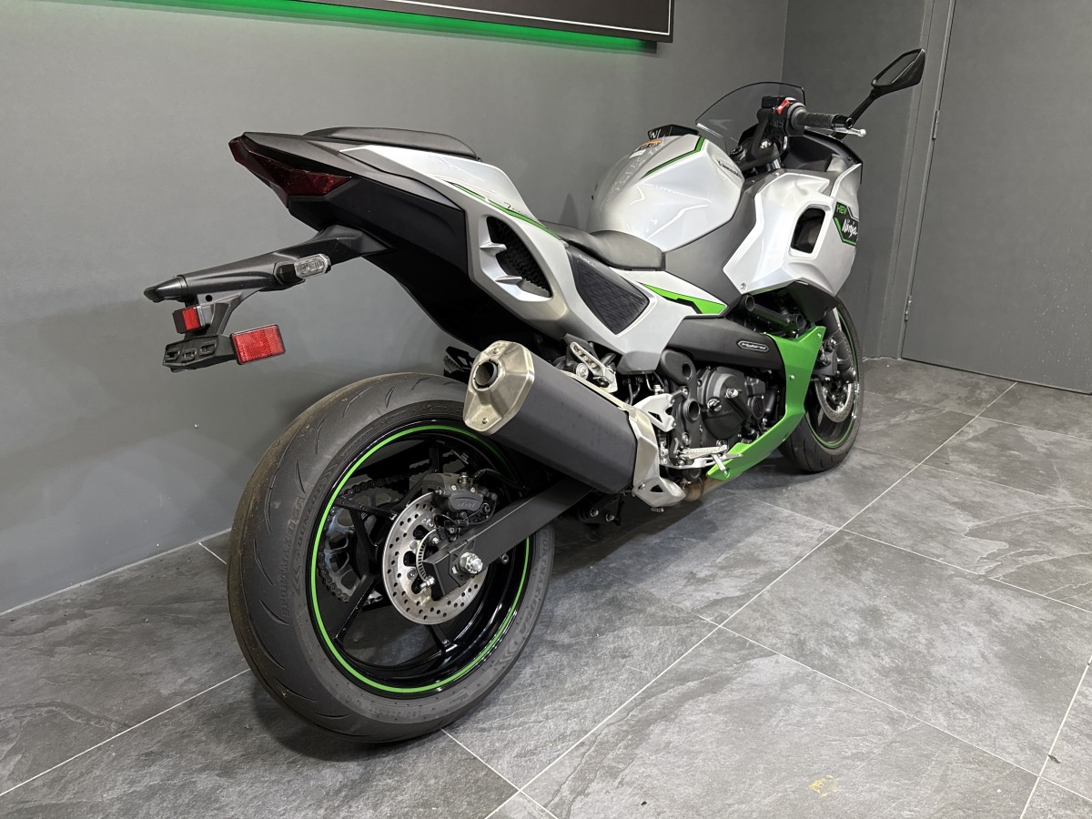 Used Kawasaki NINJA 7 HYBRID CX500ARFNN for sale - 78394257: Photo 2