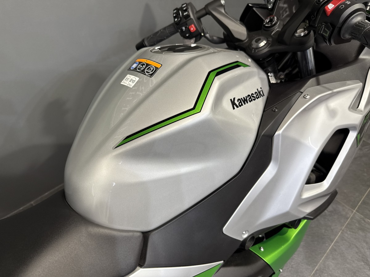 Used Kawasaki NINJA 7 HYBRID CX500ARFNN for sale - 78394257: Photo 7