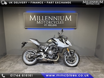 Used Suzuki GSX-8S undefined for sale - bike-78395633: Photo