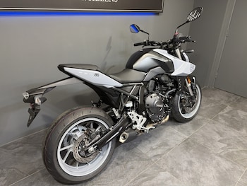 Used Suzuki GSX-8S undefined for sale - bike-78395633: Photo