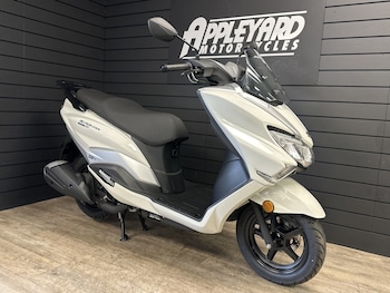 Used Suzuki BURGMAN STREET 125 undefined for sale - bike-78395157: Photo
