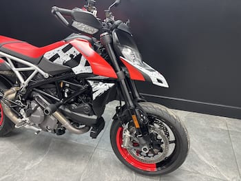 Used Ducati HYPERMOTARD RVE 2024 for sale - bike-79806309: Photo