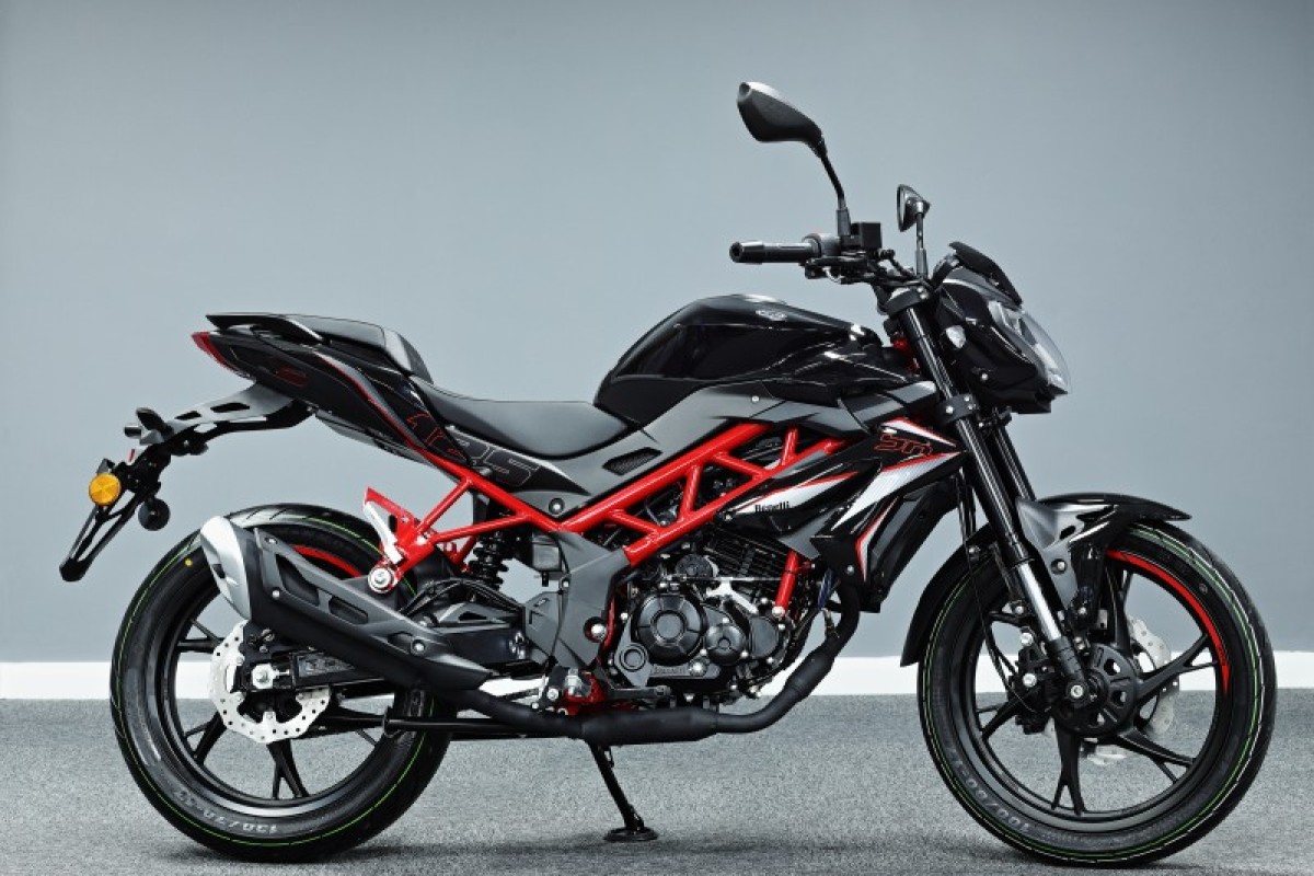 Used Benelli BN 125 for sale - 78399498: Photo 11