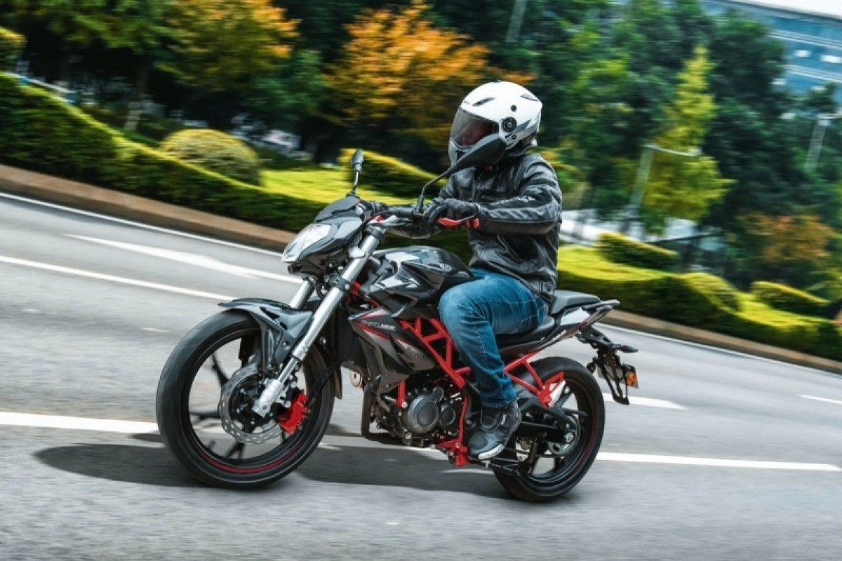 Used Benelli BN 125 for sale - 78399498: Photo 16