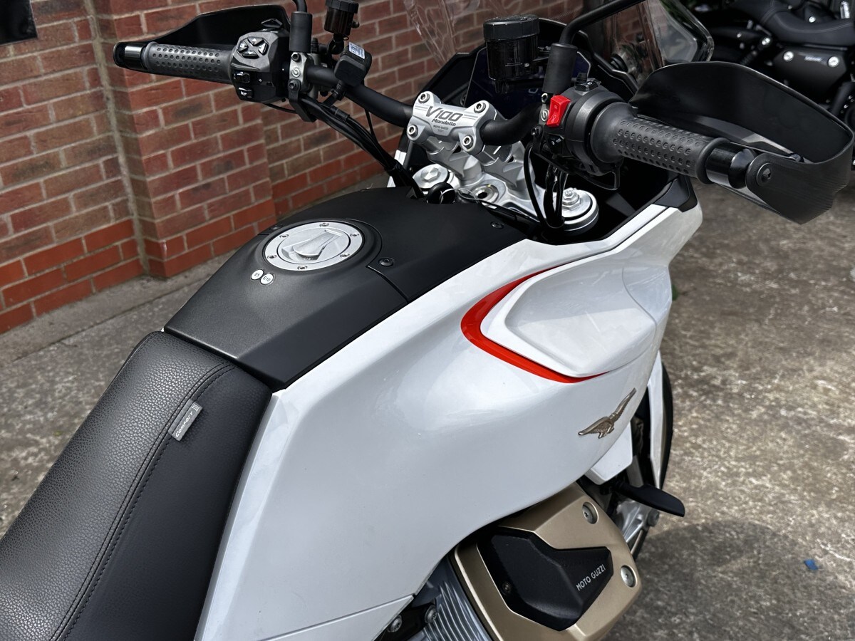 Used Moto Guzzi V100 MANDELLO 2024 for sale - 78904387: Photo 14
