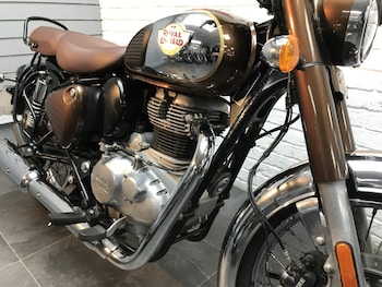 Used Royal Enfield CLASSIC 350 E5 CHROME 2022 for sale - bike-78393613: Photo