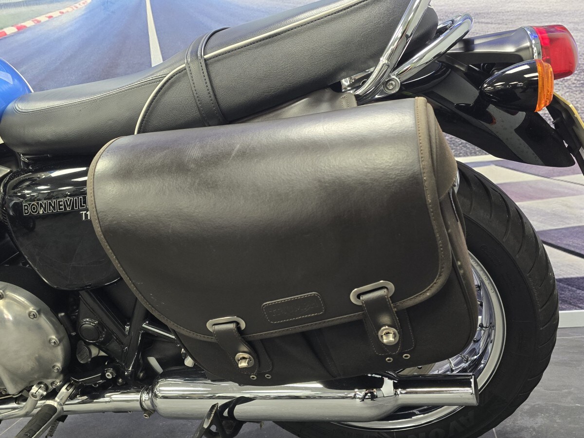 Used Triumph BONNEVILLE T100 2017 for sale - 78750893: Photo 18