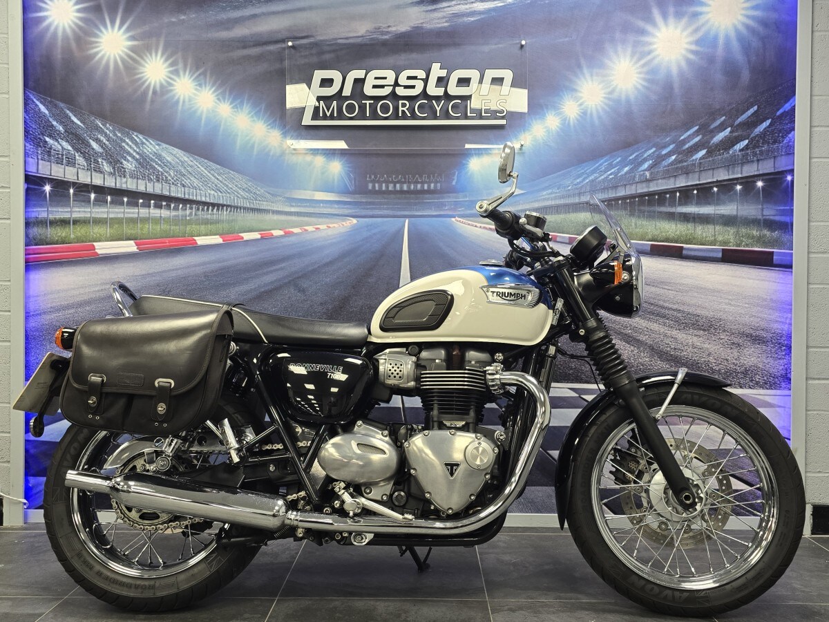 Used Triumph BONNEVILLE T100 2017 for sale - 78750893: Photo 19