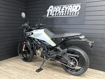 Used Husqvarna VITPILEN 401 undefined for sale - bike-78395674: Photo