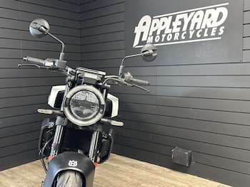 Used Husqvarna VITPILEN 401 undefined for sale - bike-78395674: Photo