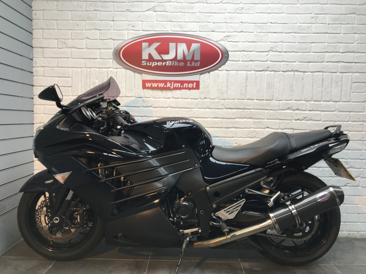 Used Kawasaki ZZR1400 2013 for sale - 78489437: Photo 2
