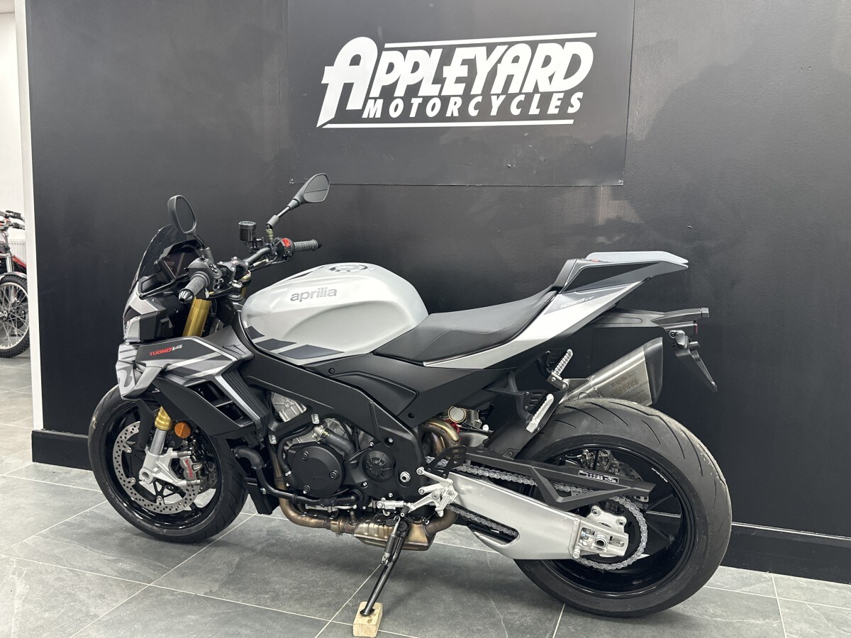 Used Aprilia Tuono V4 1100 for sale - 78395384: Photo 10
