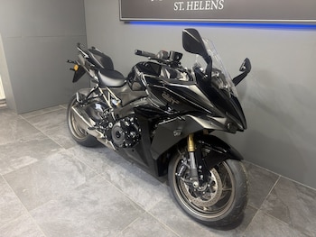 Used Suzuki NEW GSX-S1000 GT undefined for sale - bike-78395700: Photo