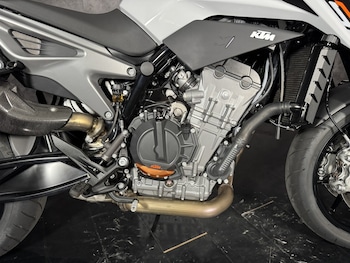 Used KTM 790 DUKE L 24 2024 for sale - bike-79168191: Photo