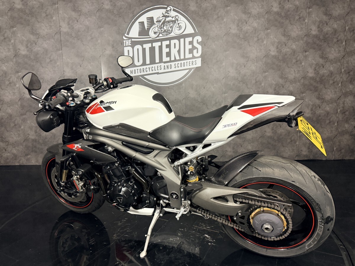 Used Triumph SPEED TRIPLE RS 1050 2020 for sale - 78765533: Photo 9