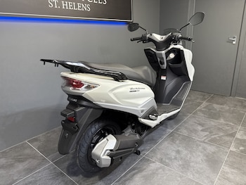 Used Suzuki BURGMAN STREET 125 EX Pre - reg undefined for sale - bike-78395585: Photo