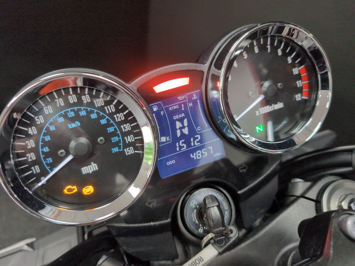 Used Kawasaki ZR 900 CJFB 2018 for sale - 78836328: Photo 11