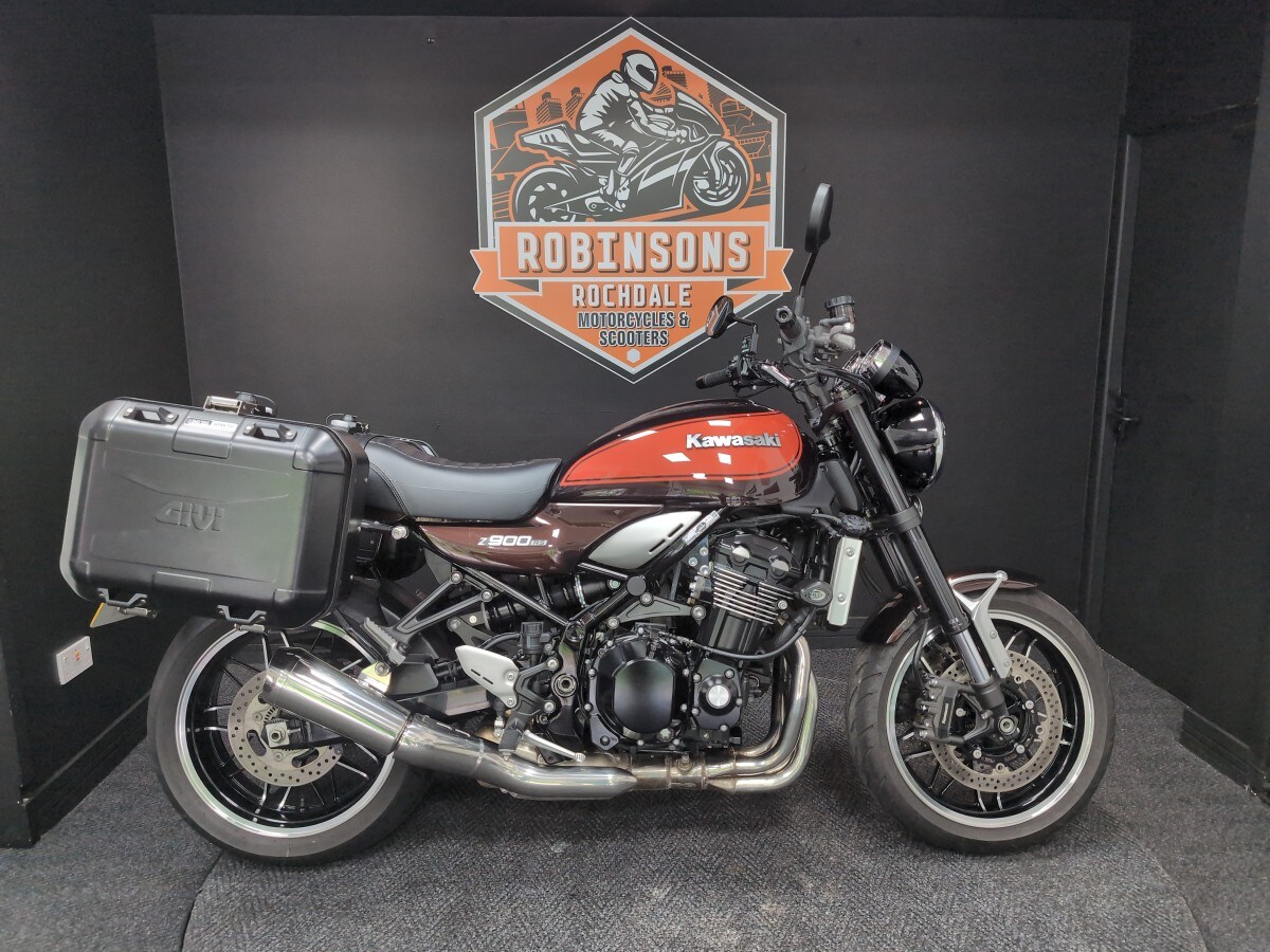Used Kawasaki ZR 900 CJFB 2018 for sale - 78836328: Photo 2
