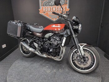 Used Kawasaki ZR 900 CJFB 2018 for sale - bike-78836328: Photo
