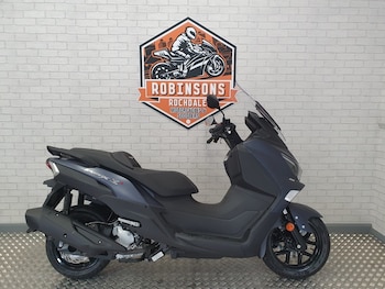 Used SYM Joymax Z+ 300cc undefined for sale - bike-78396800: Photo
