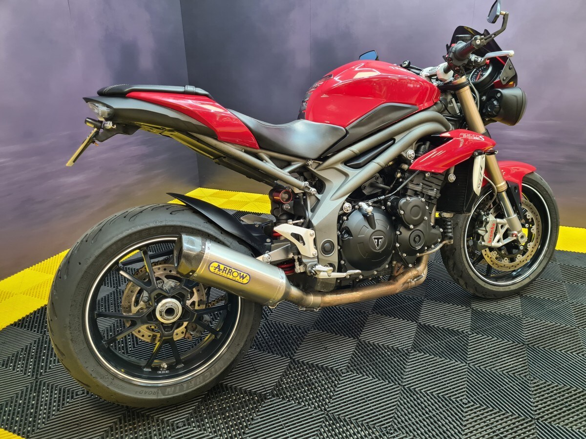 Used Triumph SPEED TRIPLE S 1050 2016 for sale - 78396308: Photo 12
