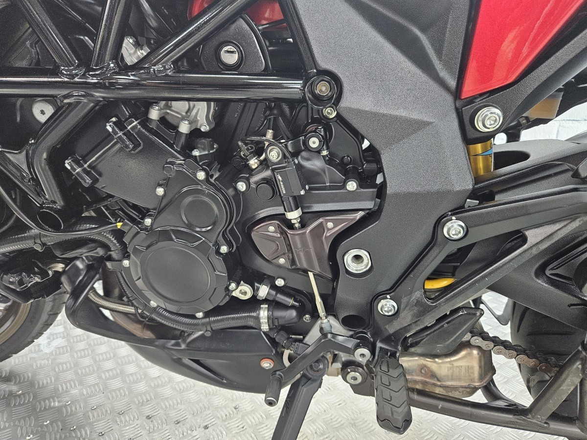 Used MV Agusta Turismo Veloce Lusso SCS 75th ANNIVERSARY MODEL 2022 for sale - 78393160: Photo 14