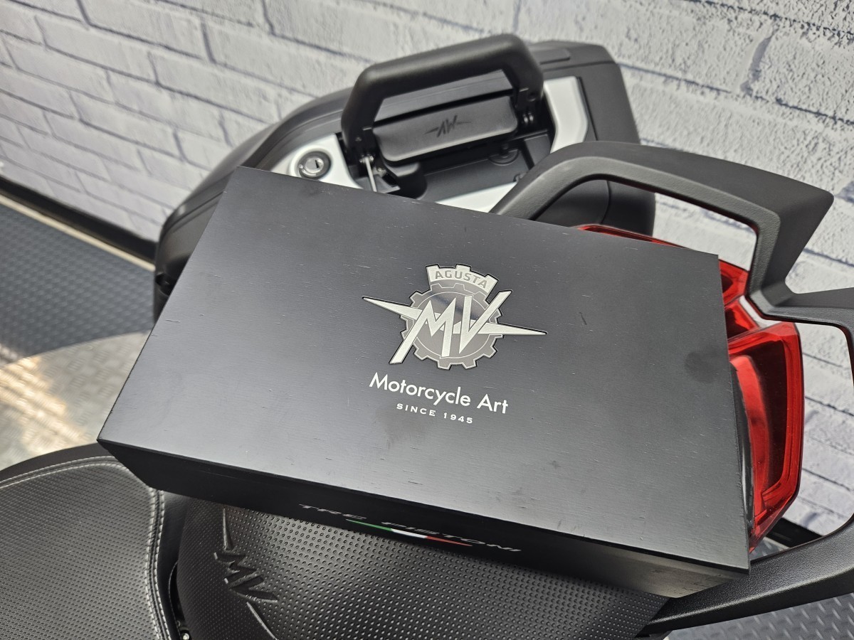 Used MV Agusta Turismo Veloce Lusso SCS 75th ANNIVERSARY MODEL 2022 for sale - 78393160: Photo 19