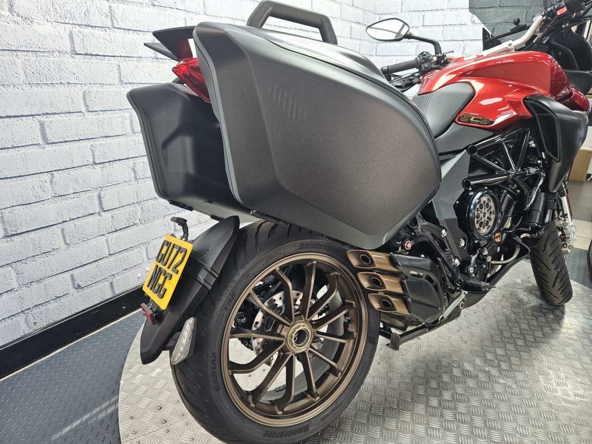 Used MV Agusta Turismo Veloce Lusso SCS 75th ANNIVERSARY MODEL 2022 for sale - 78393160: Photo 5