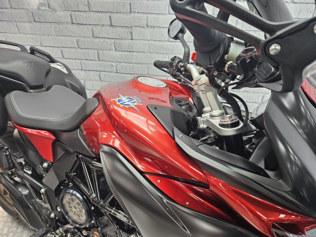 Used MV Agusta Turismo Veloce Lusso SCS 75th ANNIVERSARY MODEL 2022 for sale - 78393160: Photo 6