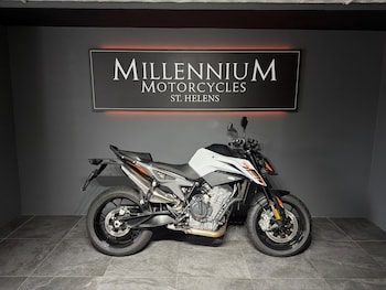 Used KTM 2024 790 DUKE.. FOC TECH PACK & FINANCE FROM 3.9% undefined for sale - bike-78394614: Photo
