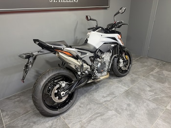 Used KTM 2024 790 DUKE.. FOC TECH PACK & FINANCE FROM 3.9% undefined for sale - bike-78394614: Photo
