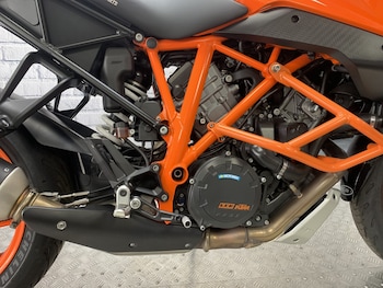 Used KTM 1290 SUPERDUKE GT 18 2018 for sale - bike-78394483: Photo