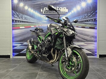 Used Kawasaki Z900 2024 for sale - bike-78939216: Photo