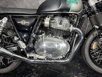 Used Royal Enfield INTERCEPTOR INT 650 2024 for sale - bike-79392374: Photo