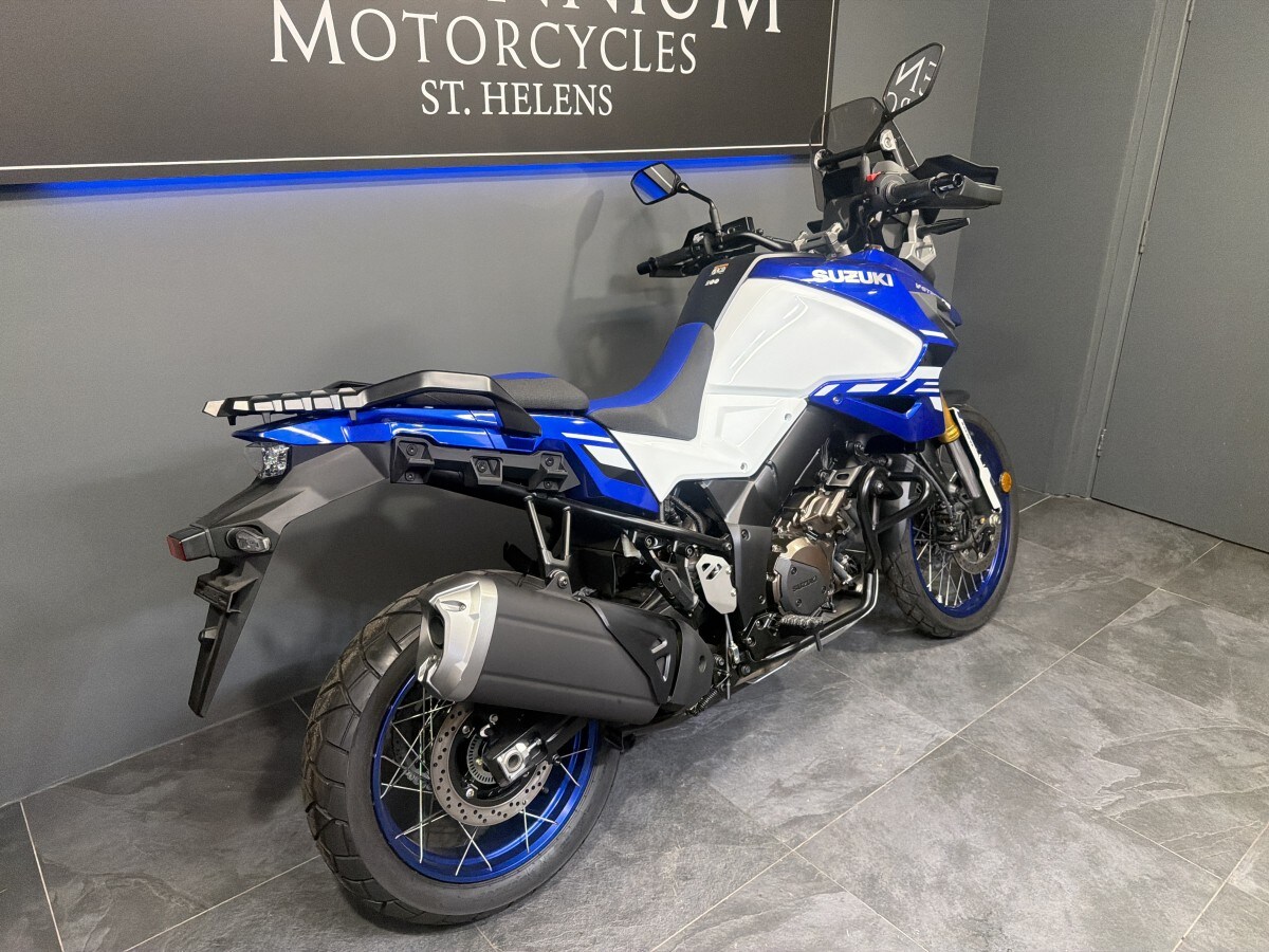 Used Suzuki SUZUKI V-Strom 1050 DE 2023 for sale - 78395719: Photo 4