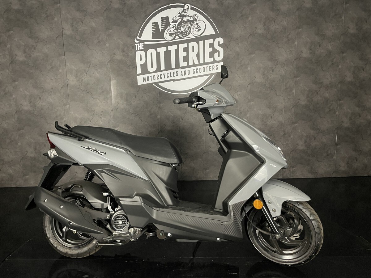 Used SYM Mask 50cc E5 for sale - 78397439: Photo 2