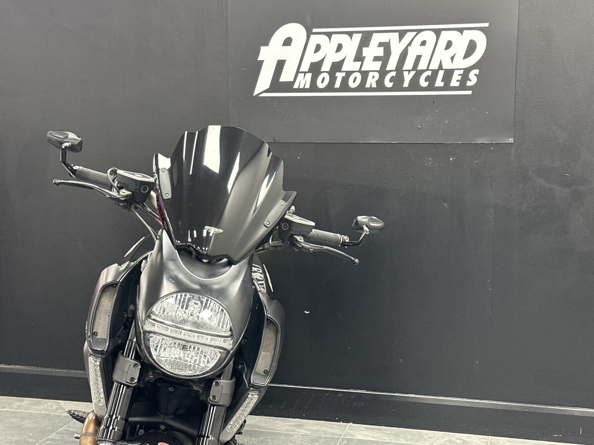 Used Ducati Diavel 2012 for sale - 78395563: Photo 3