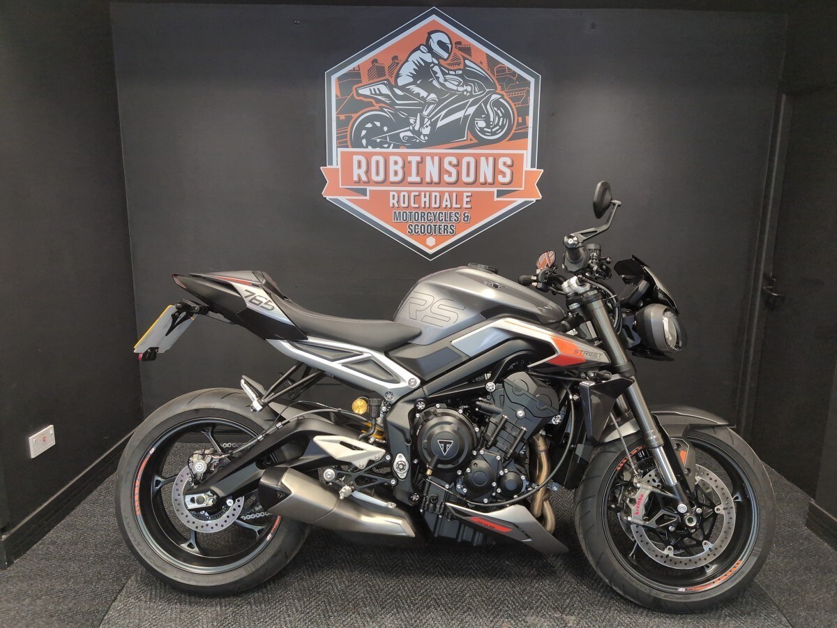 Used Triumph STREET TRIPLE RS 2024 for sale - 78396819: Photo 2