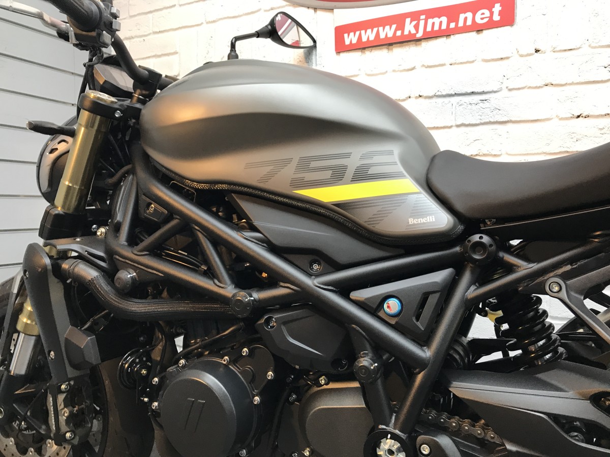 Used Benelli 752 S for sale - 78396059: Photo 6