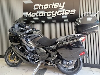 Used Triumph TROPHY SE 2024 for sale - bike-79211577: Photo